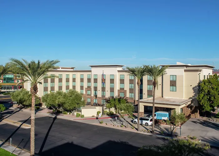 Hampton Airport North Hotel 3*